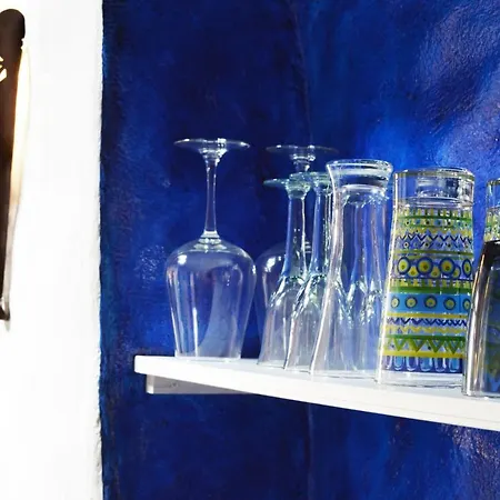 Stylish Getaway With Secluded Patio In Lava Daire